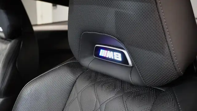 BMW M8 Coupe COMPETITION Ansicht 26