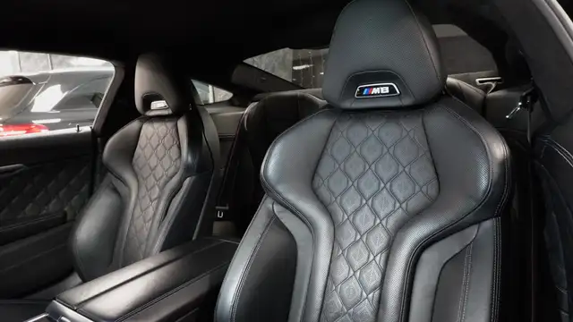 BMW M8 Coupe COMPETITION Ansicht 25