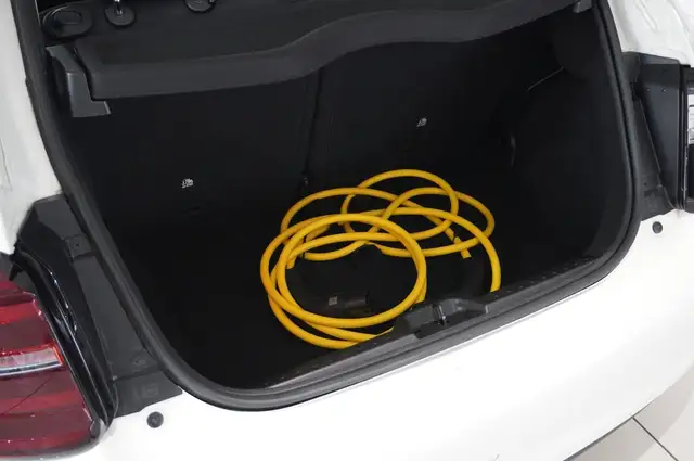 Fiat 500e view 14