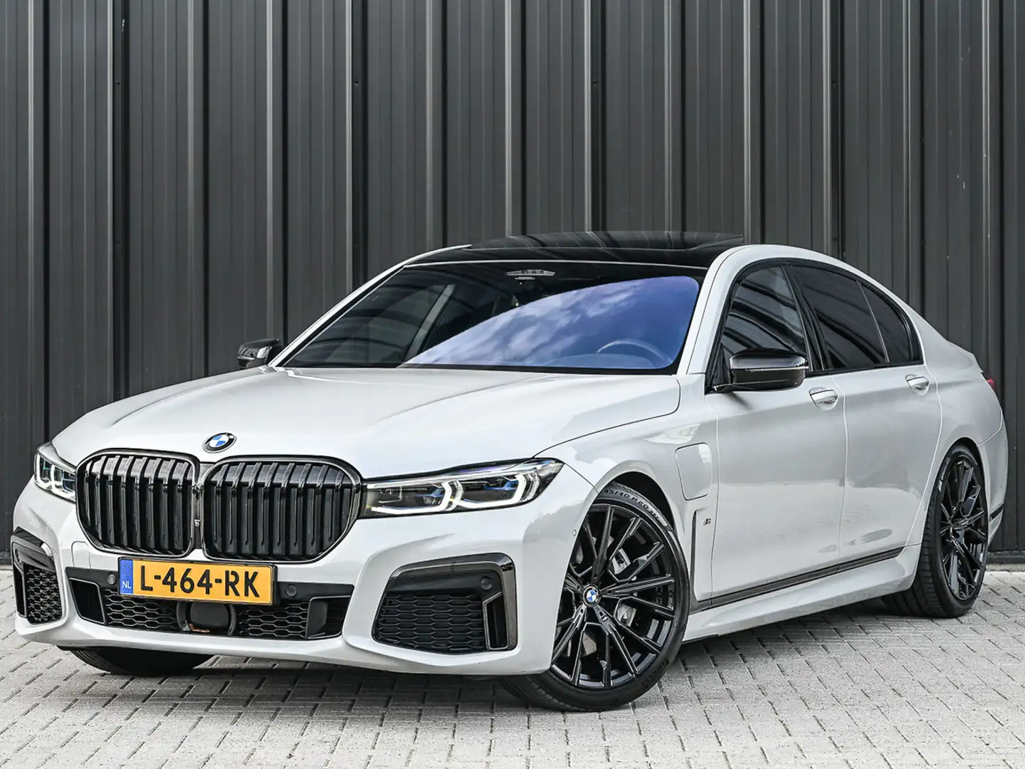 BMW 745 7-serie 745e HIGH EXECUTIVE | M-SPORT | COMFORT AC Wit - 2