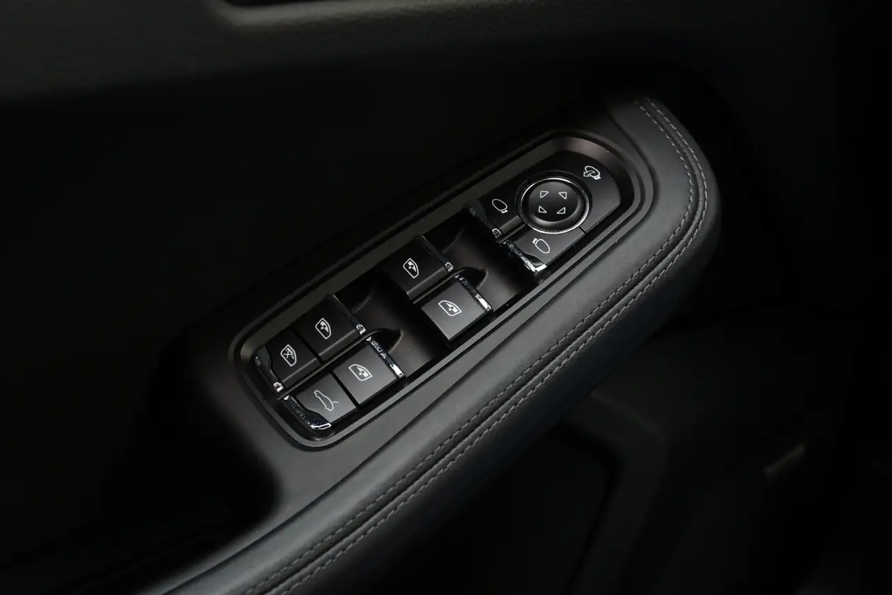 Porsche Macan снимка Porsche Macan