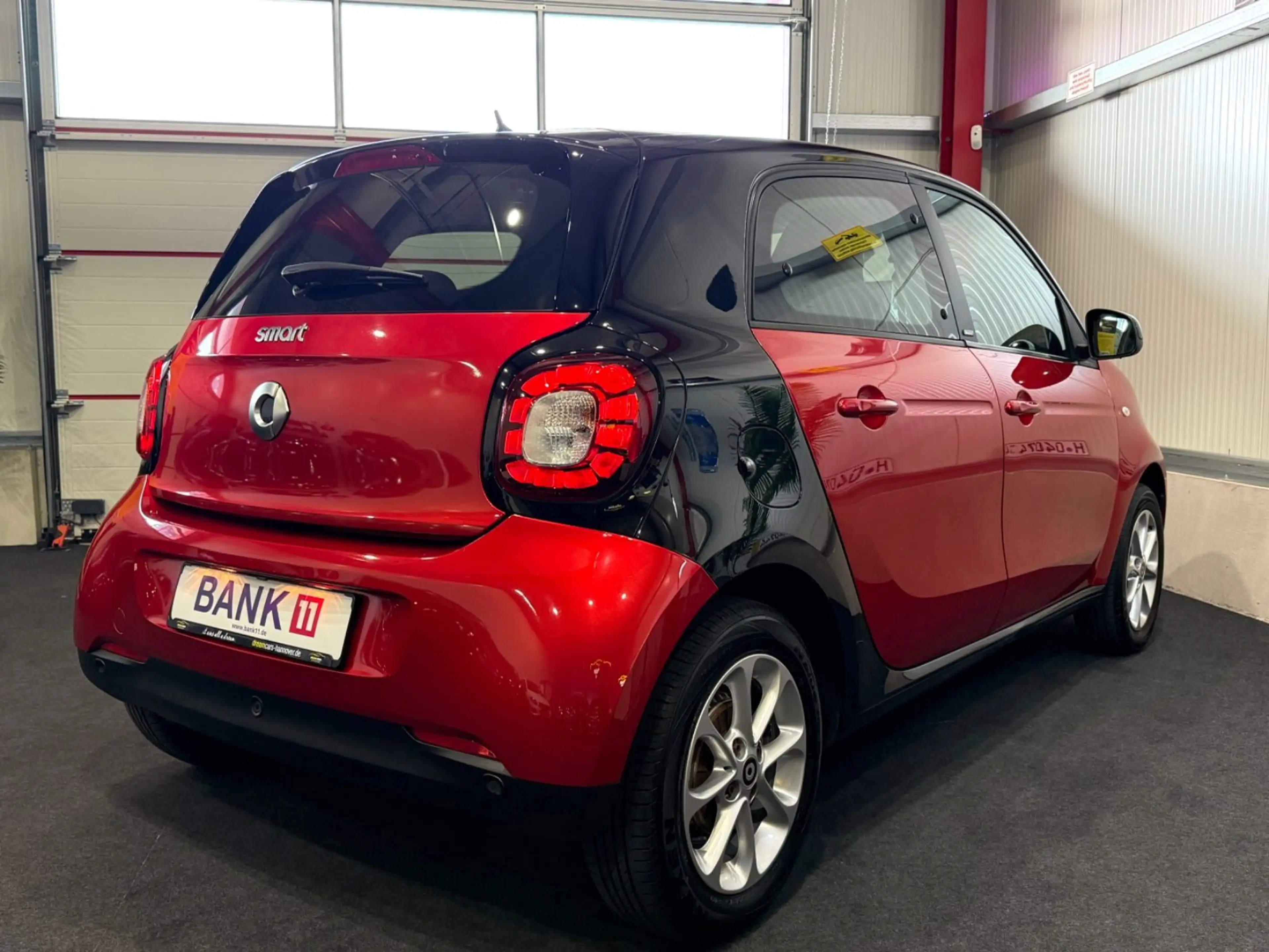 smart forFour forfour Basis*NAVI*PDC*SHZG*KLIMAAUTO.* — photo 8