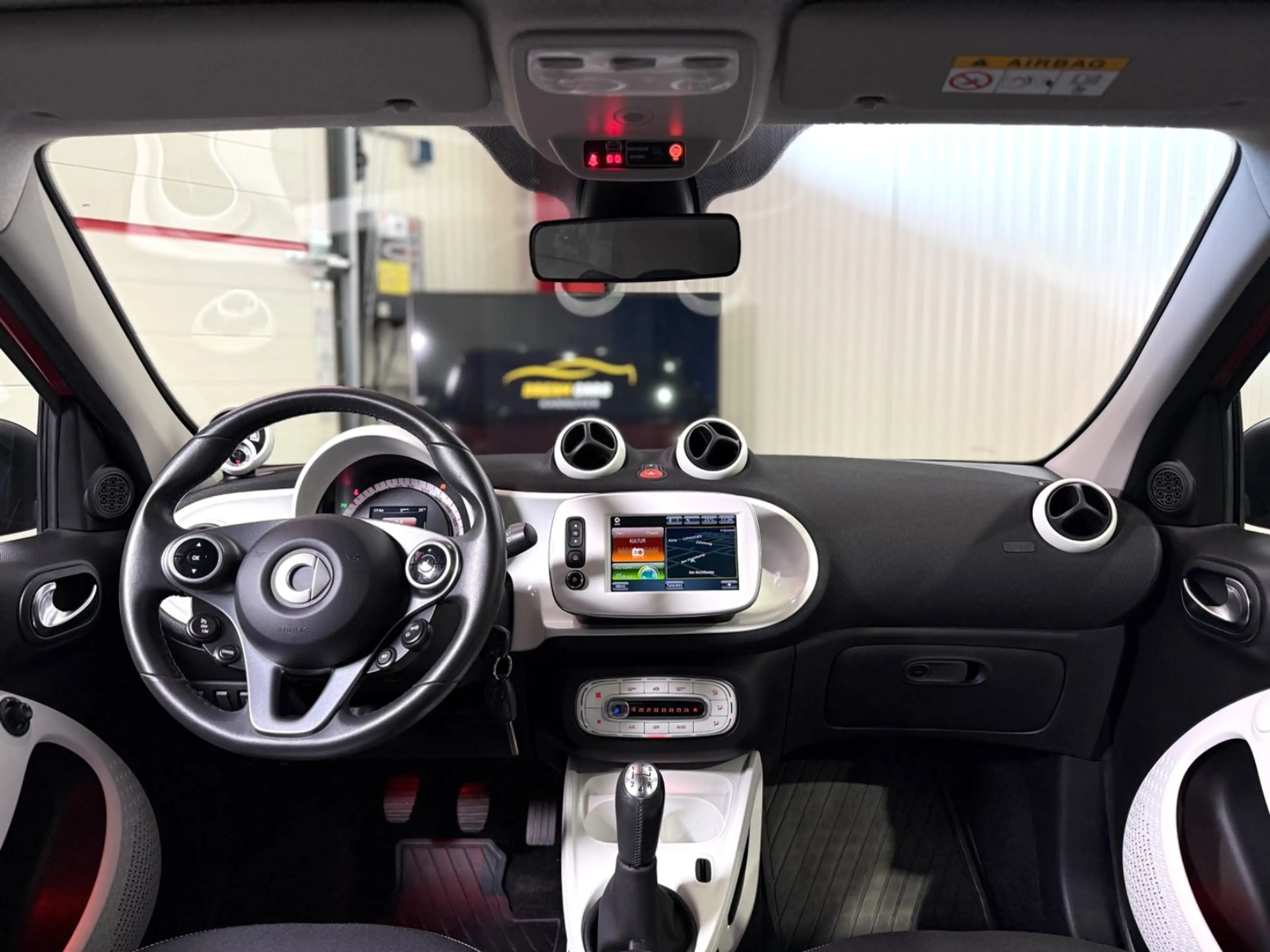 smart forFour forfour Basis*NAVI*PDC*SHZG*KLIMAAUTO.* — photo 15
