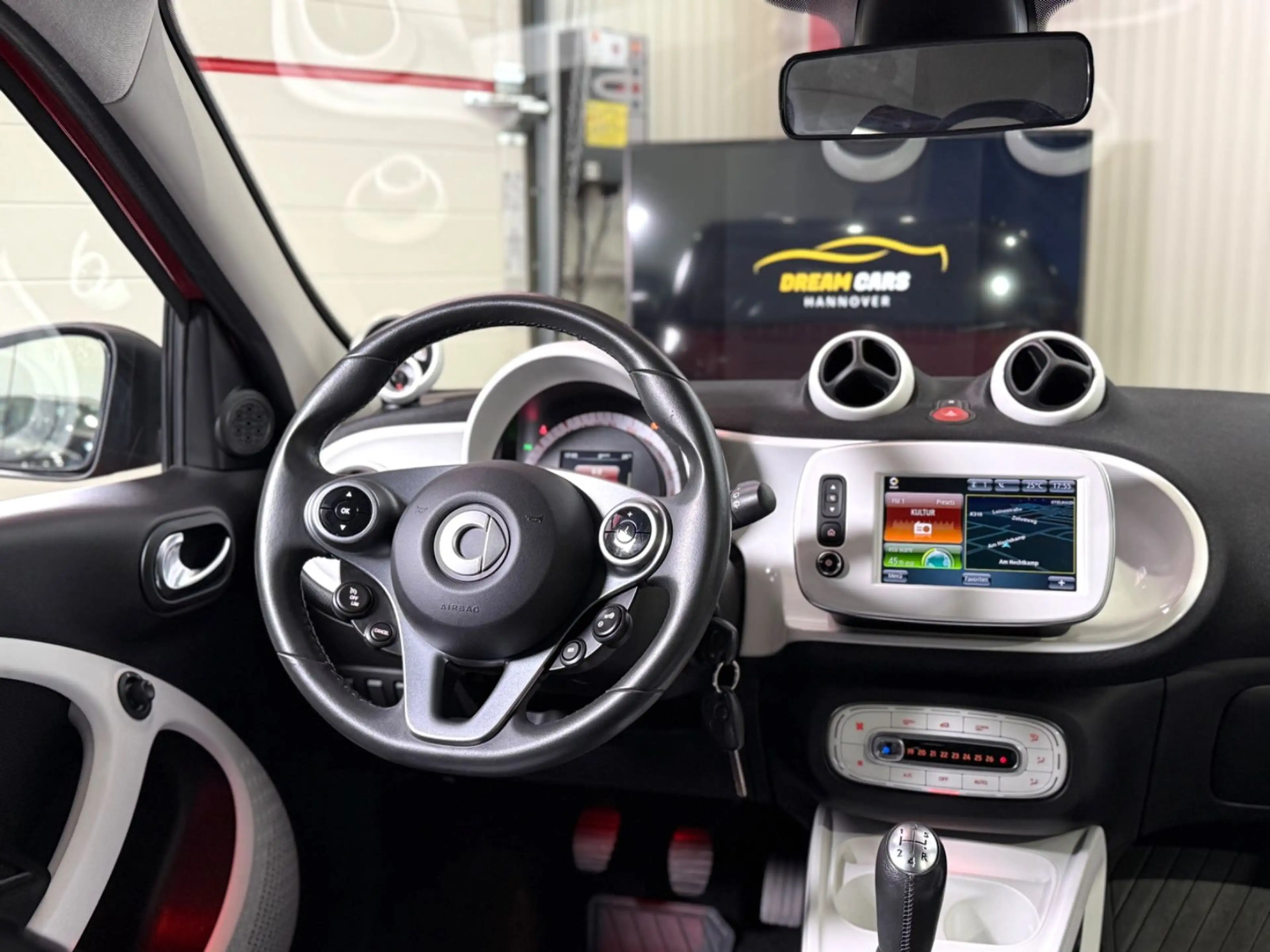 smart forFour forfour Basis*NAVI*PDC*SHZG*KLIMAAUTO.* — photo 12