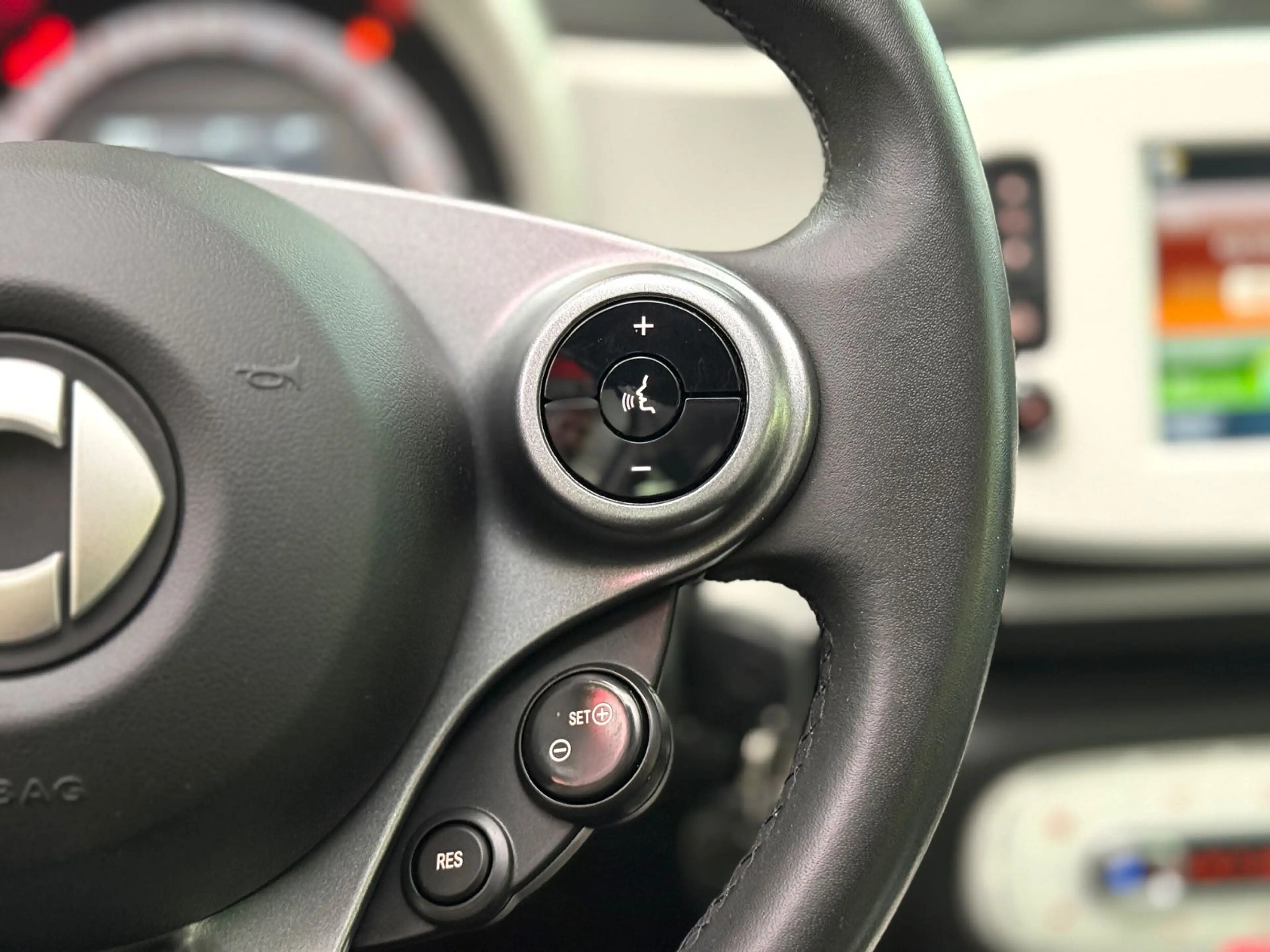 smart forFour forfour Basis*NAVI*PDC*SHZG*KLIMAAUTO.* — photo 19