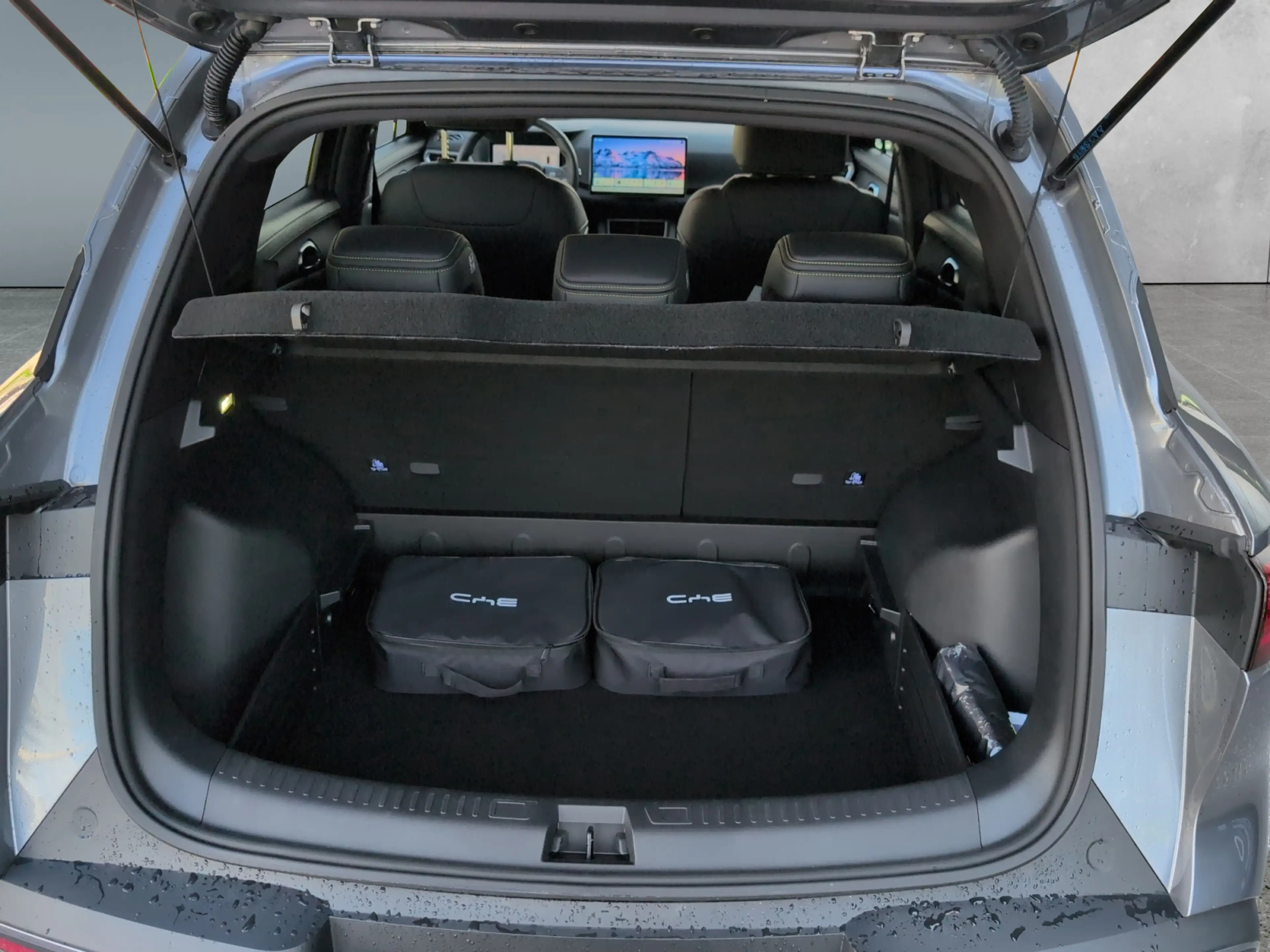 BYD Atto 2 ATTO 2 DM-i Boost    *Plug-In Hybrid* — photo 15