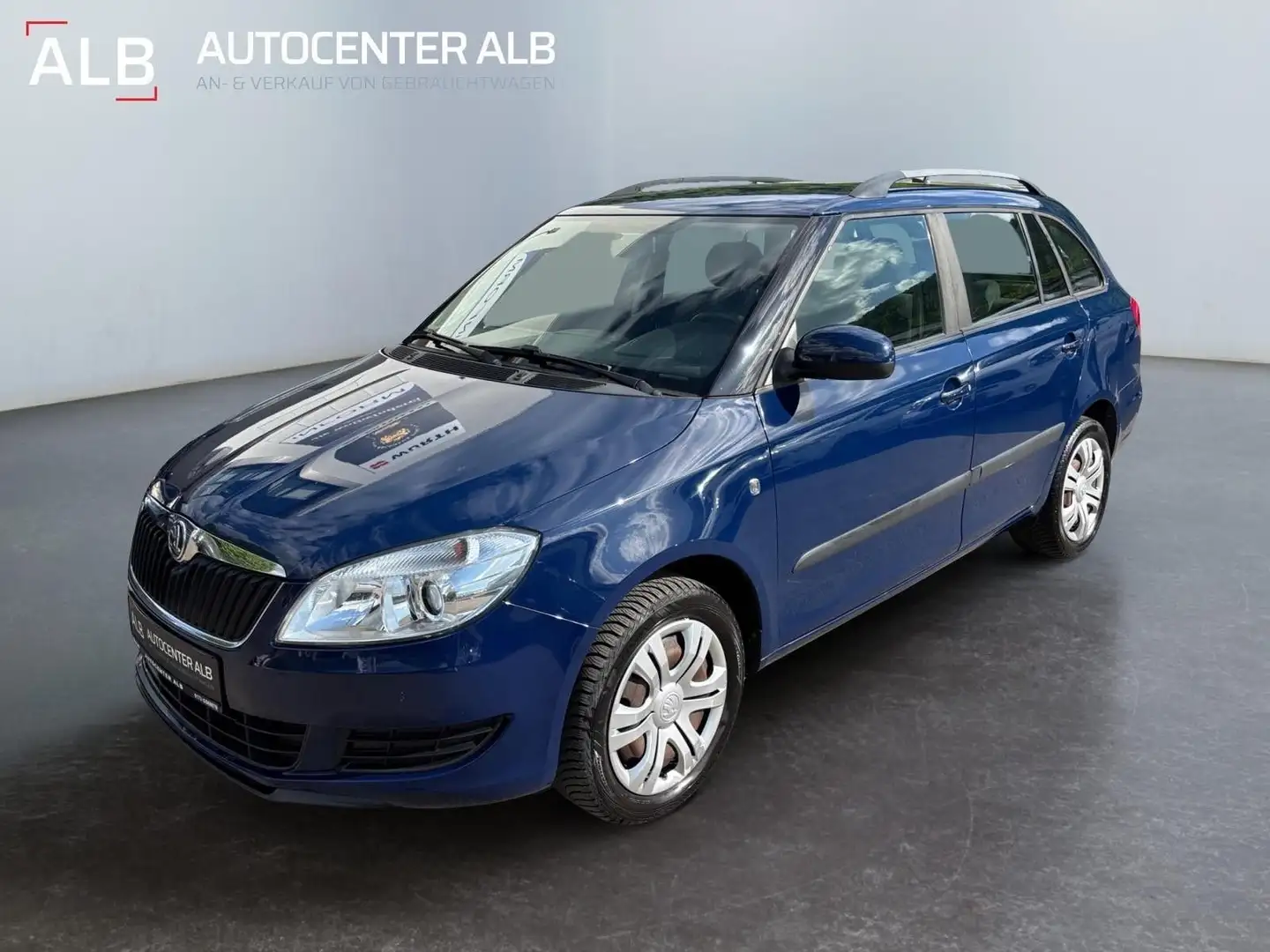 Skoda Fabia Combi Ambition/1.HAND/5-TÜRIG/EURO5/HU NEU Blau - 1