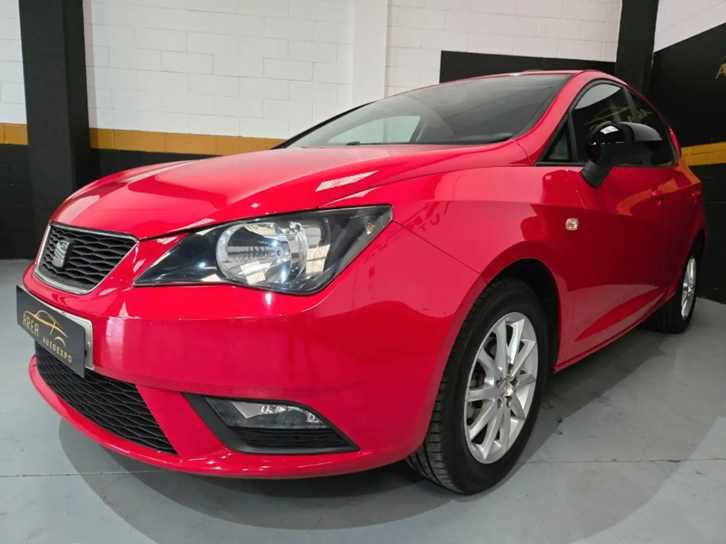 SEAT Ibiza 1.2 Tsi Reference 85 Rot - 1