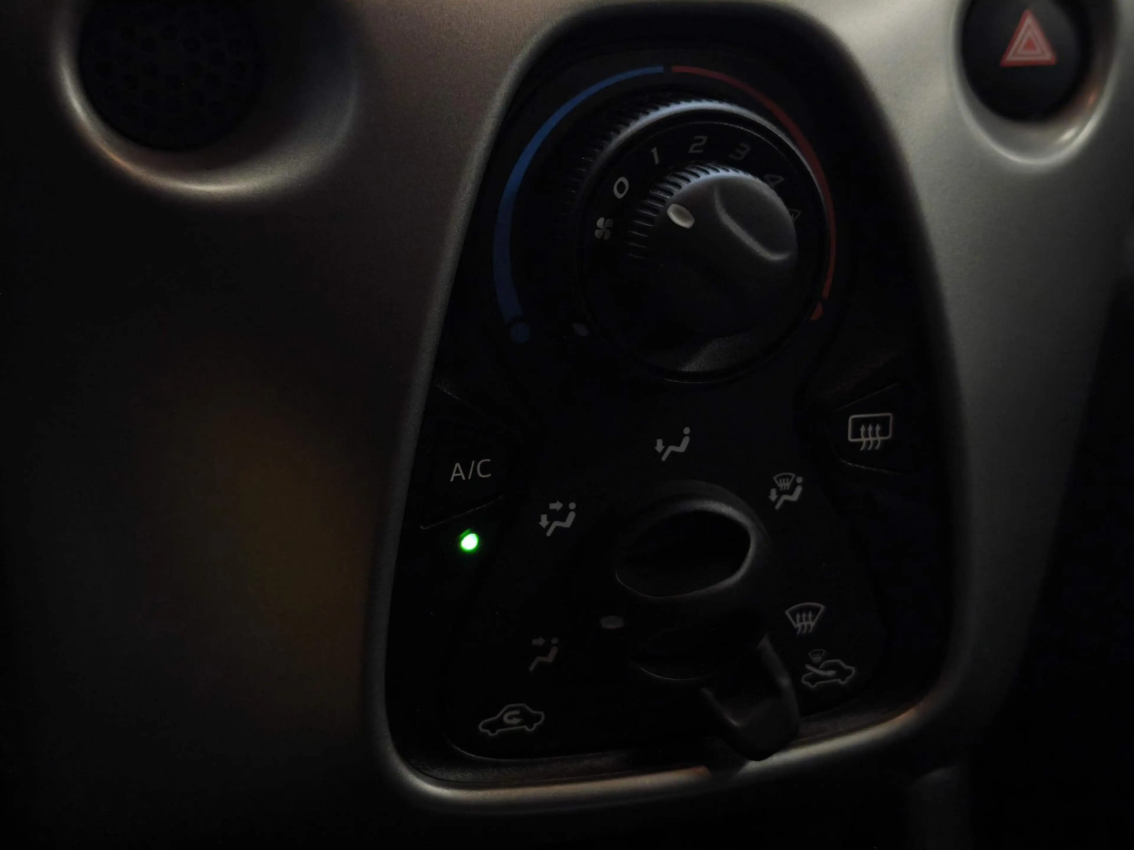 Toyota Aygo 1.0 VVT-i x-play Navi| Airco| Camera — photo 20