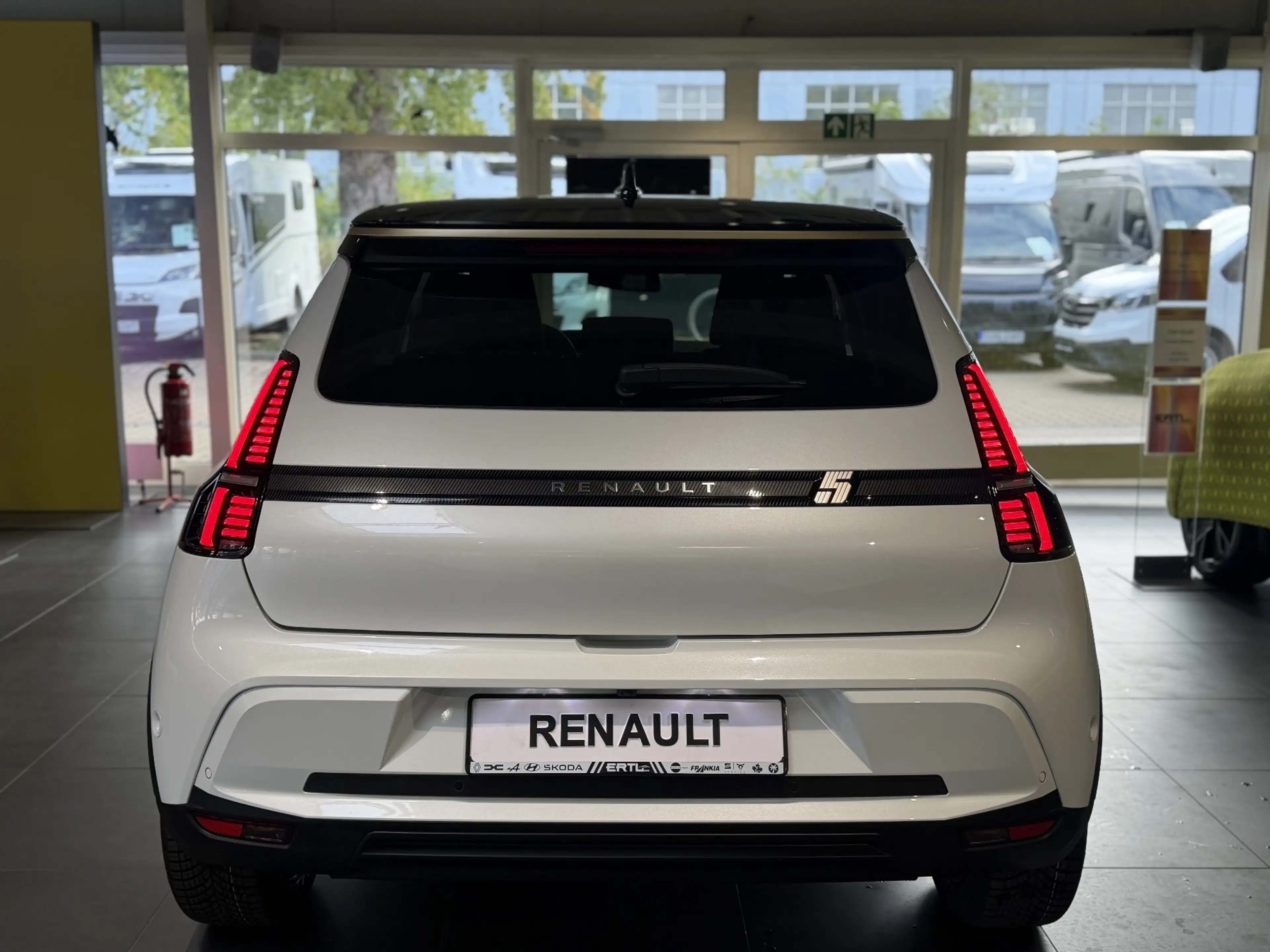 Renault R 5 E-Tech elektrisch Techno 120 Urban Range — photo 10