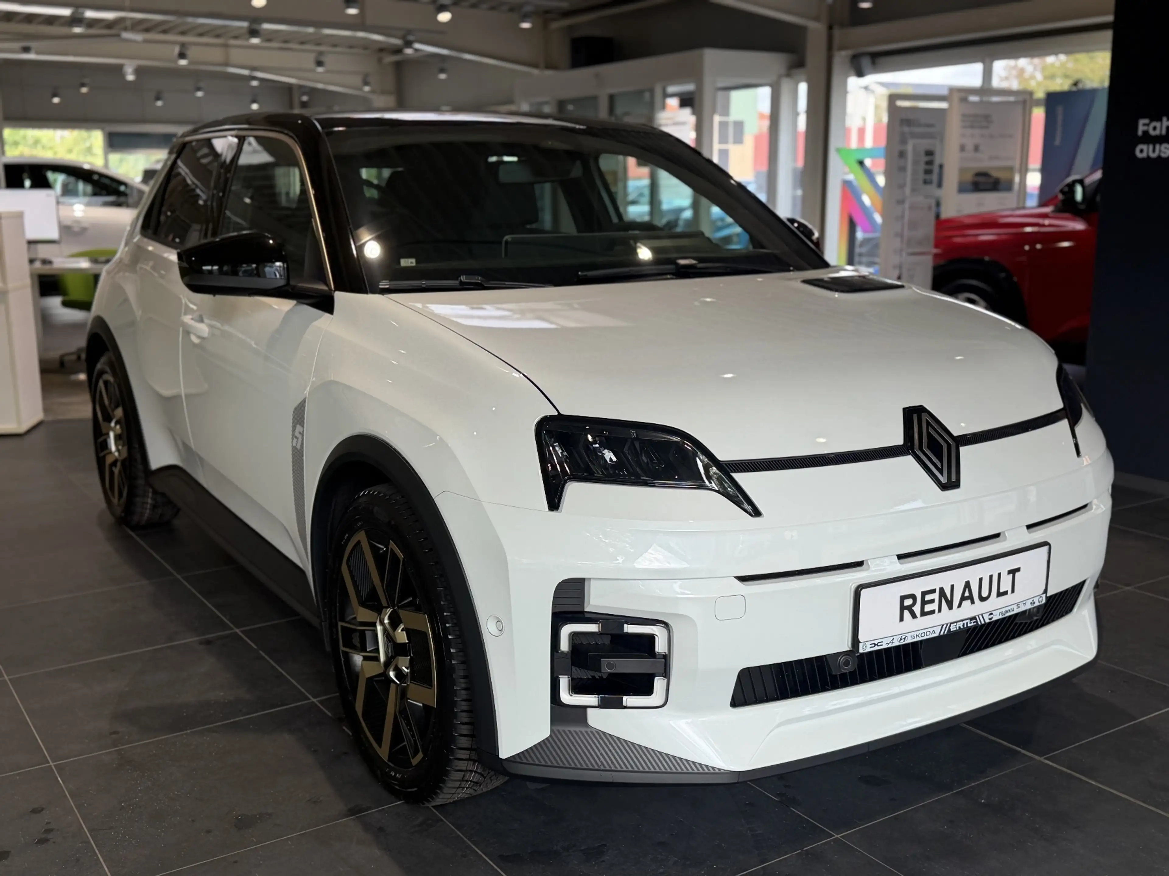 Renault R 5 E-Tech elektrisch Techno 120 Urban Range — photo 5