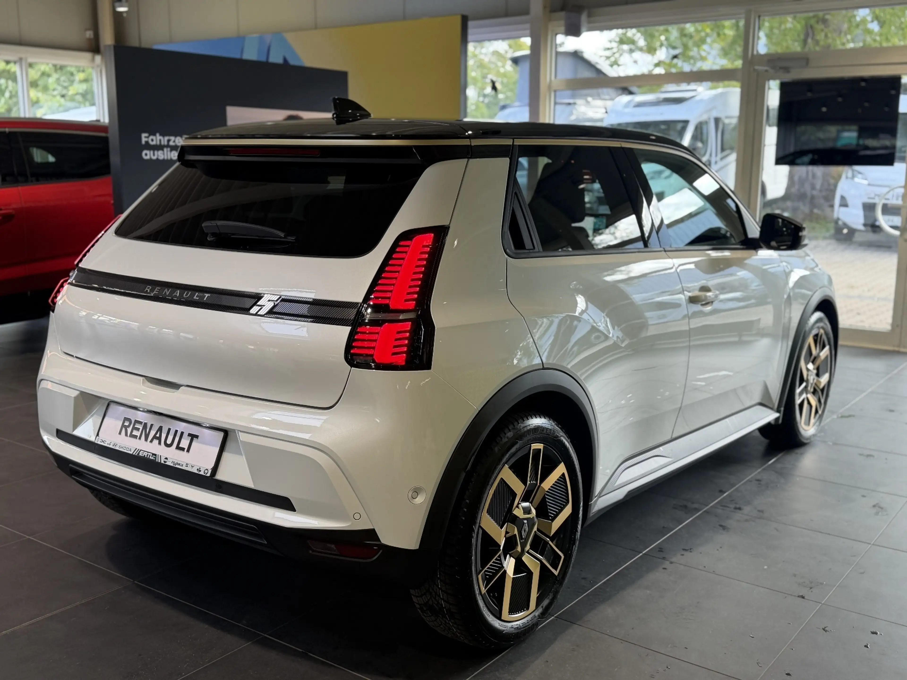 Renault R 5 E-Tech elektrisch Techno 120 Urban Range — photo 9