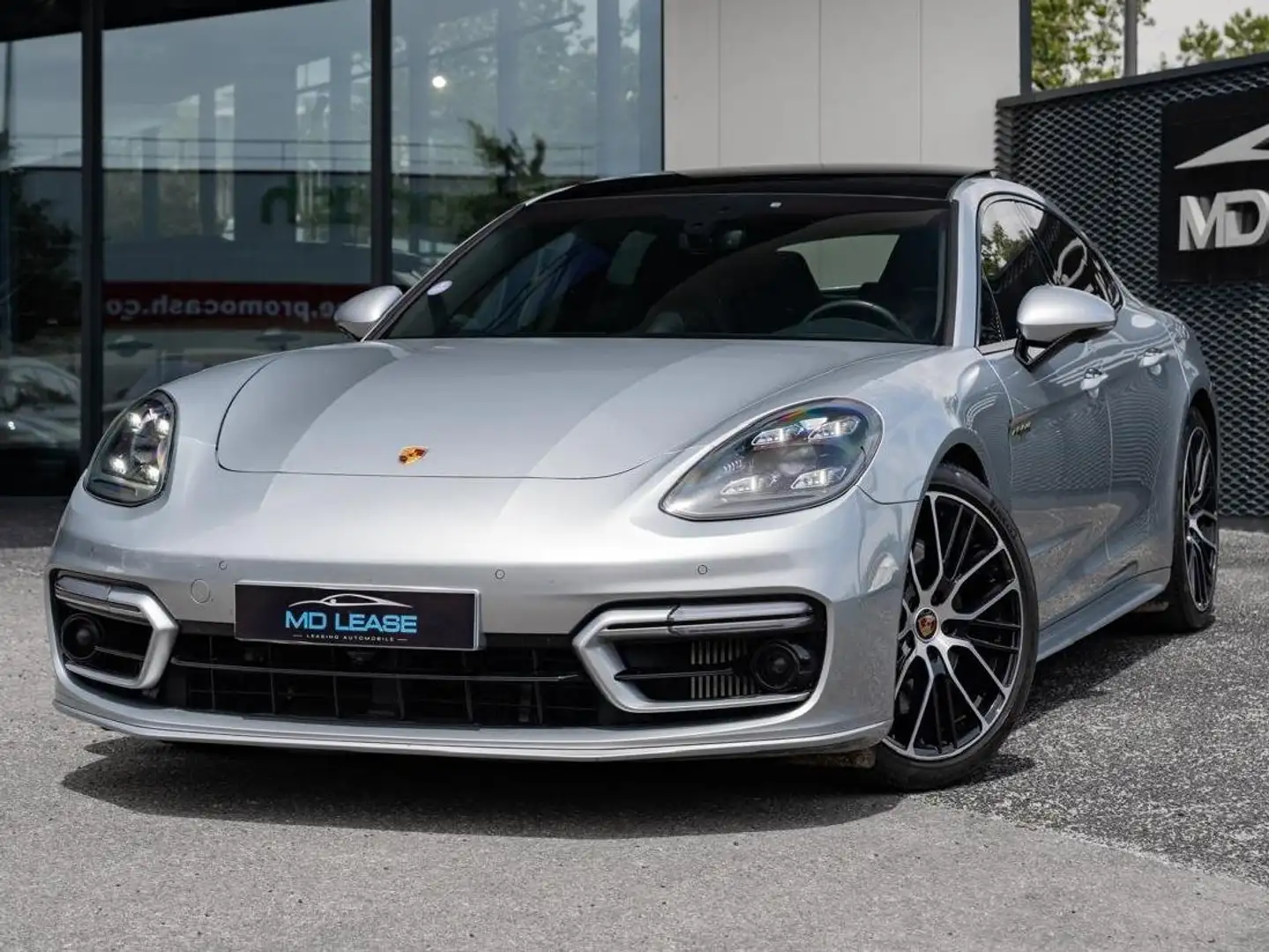 Porsche Panamera 2.9 V6 462 E-HYBRID 4 Šedá - 1