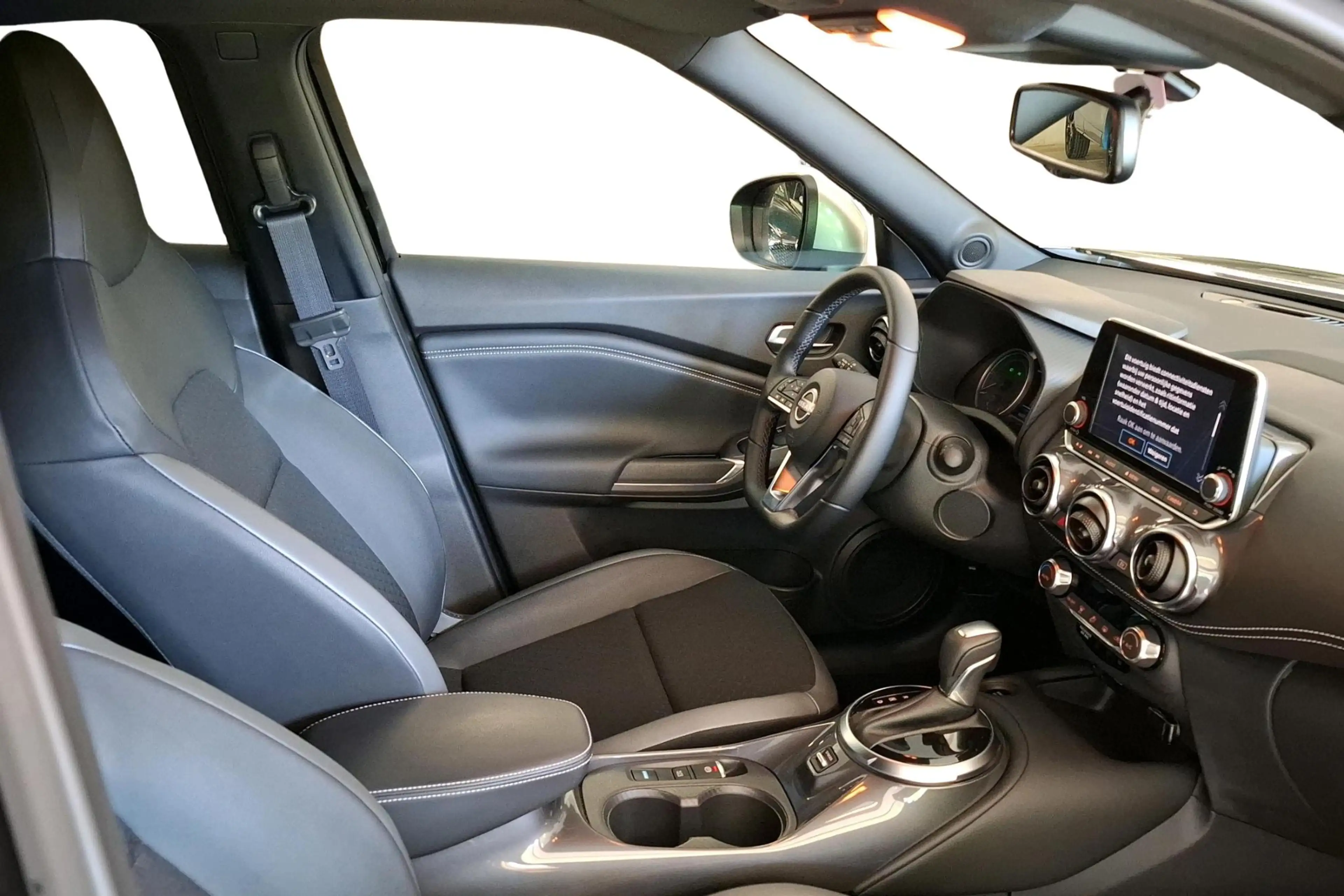Nissan Juke 1.6 Hybrid 145 N-Design Automaat/Camera Achteraan/ — photo 6