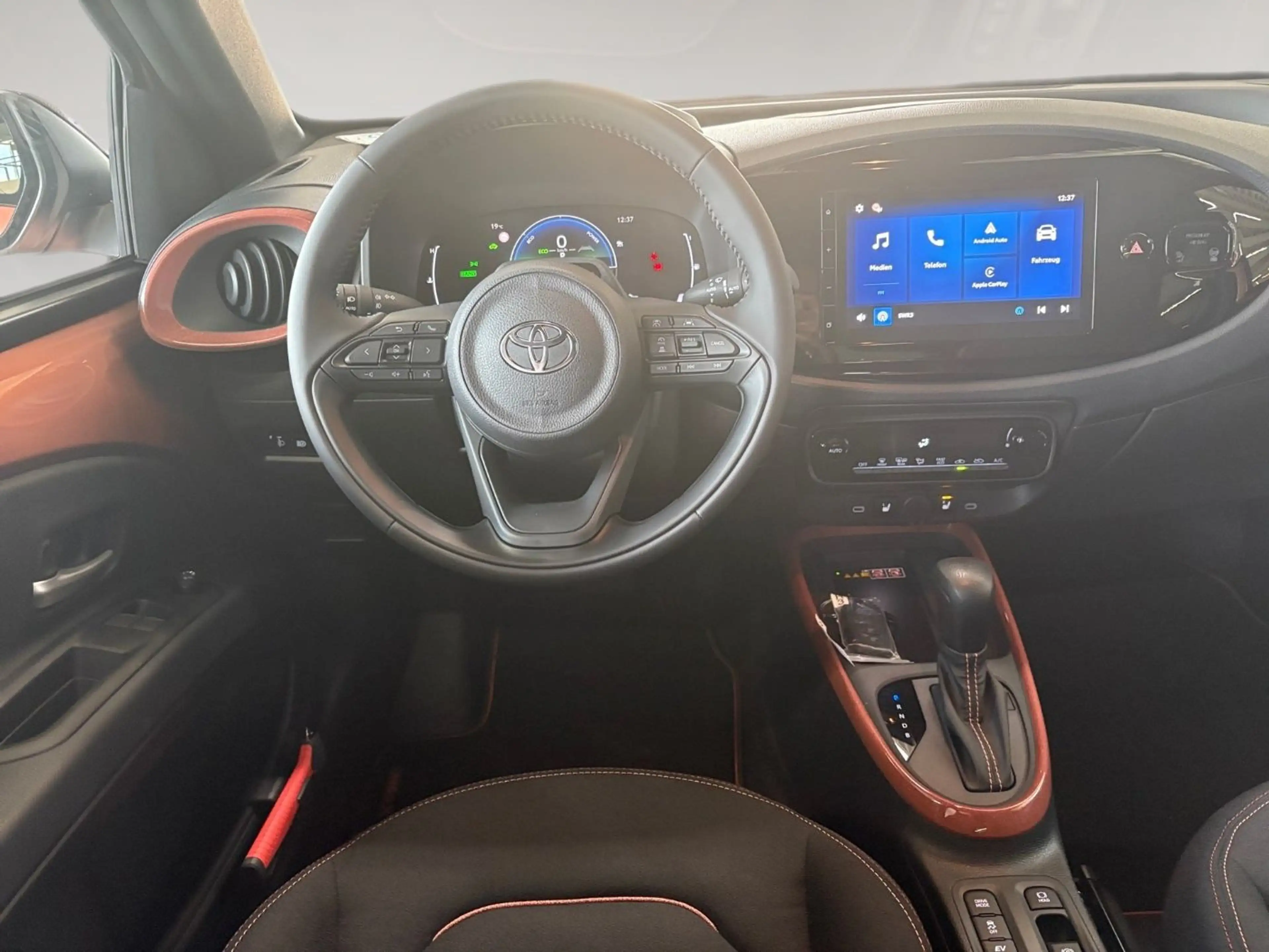 Toyota Aygo X 5-Türer Teamplayer 1.5 l Hybrid Stufenlos — photo 10