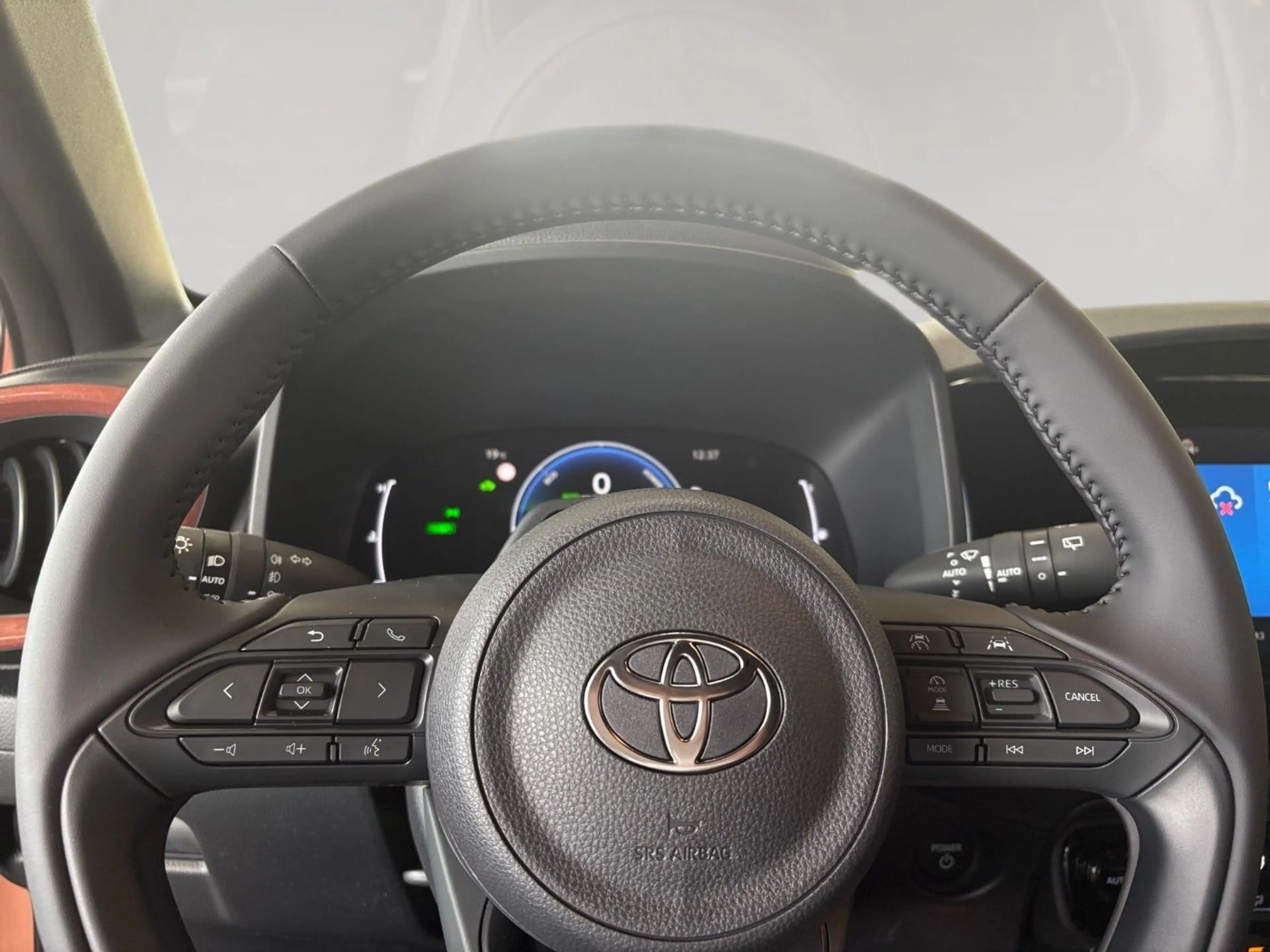 Toyota Aygo X 5-Türer Teamplayer 1.5 l Hybrid Stufenlos — photo 8