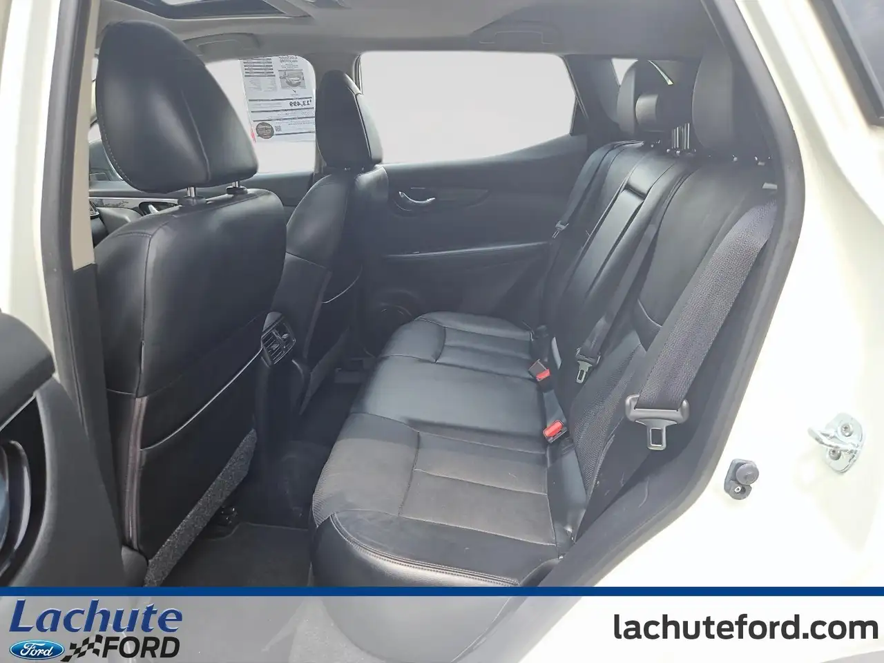 Nissan Qashqai снимка Nissan Qashqai