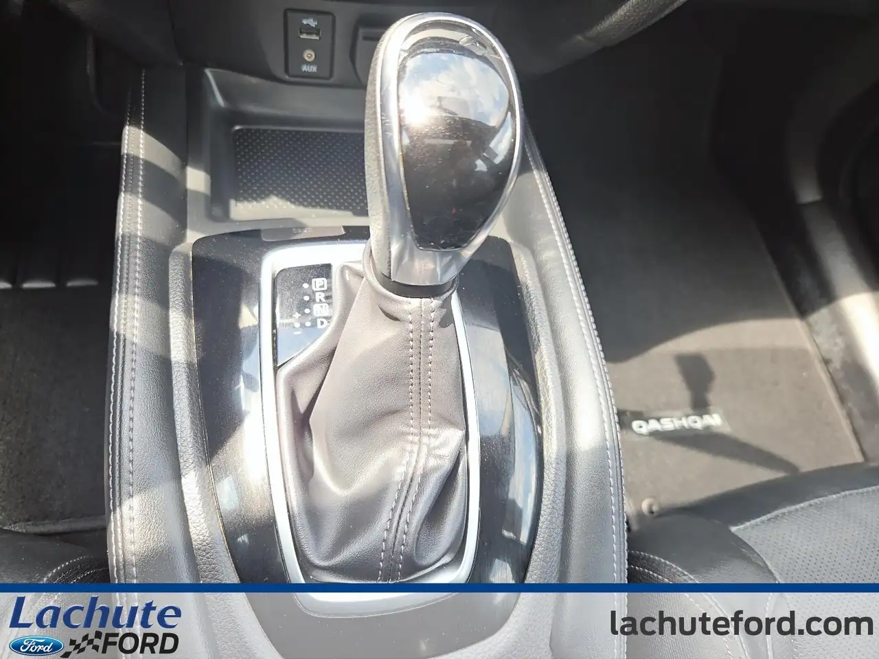 Nissan Qashqai снимка Nissan Qashqai
