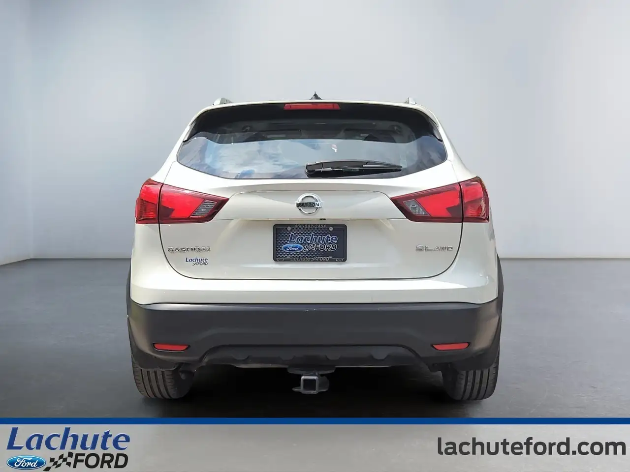Nissan Qashqai снимка Nissan Qashqai