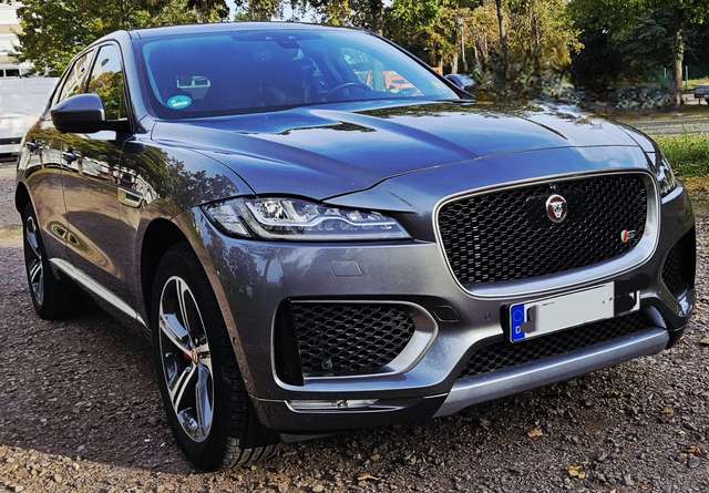 Jaguar F-Pace 30d AWD First Edition