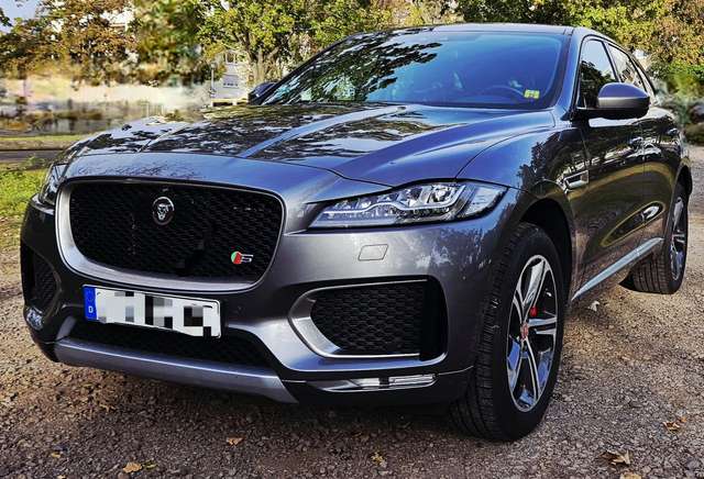 Imagine Jaguar F-Pace 30d AWD First Edition