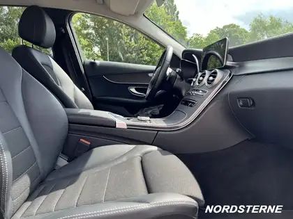 Annonce voiture d'occasion Mercedes-Benz C 300 - CARADIZE