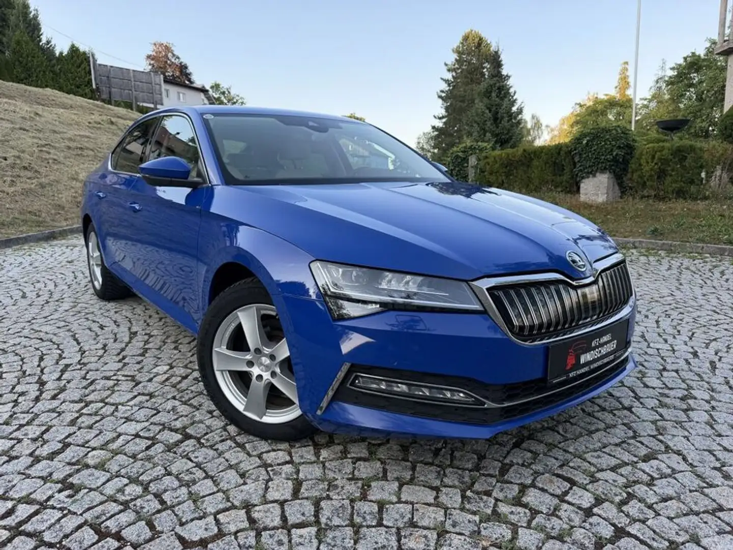 Skoda Superb Style iV Plug-In Hybrid KLIMA TEMPOMAT NAVI Blau - 1