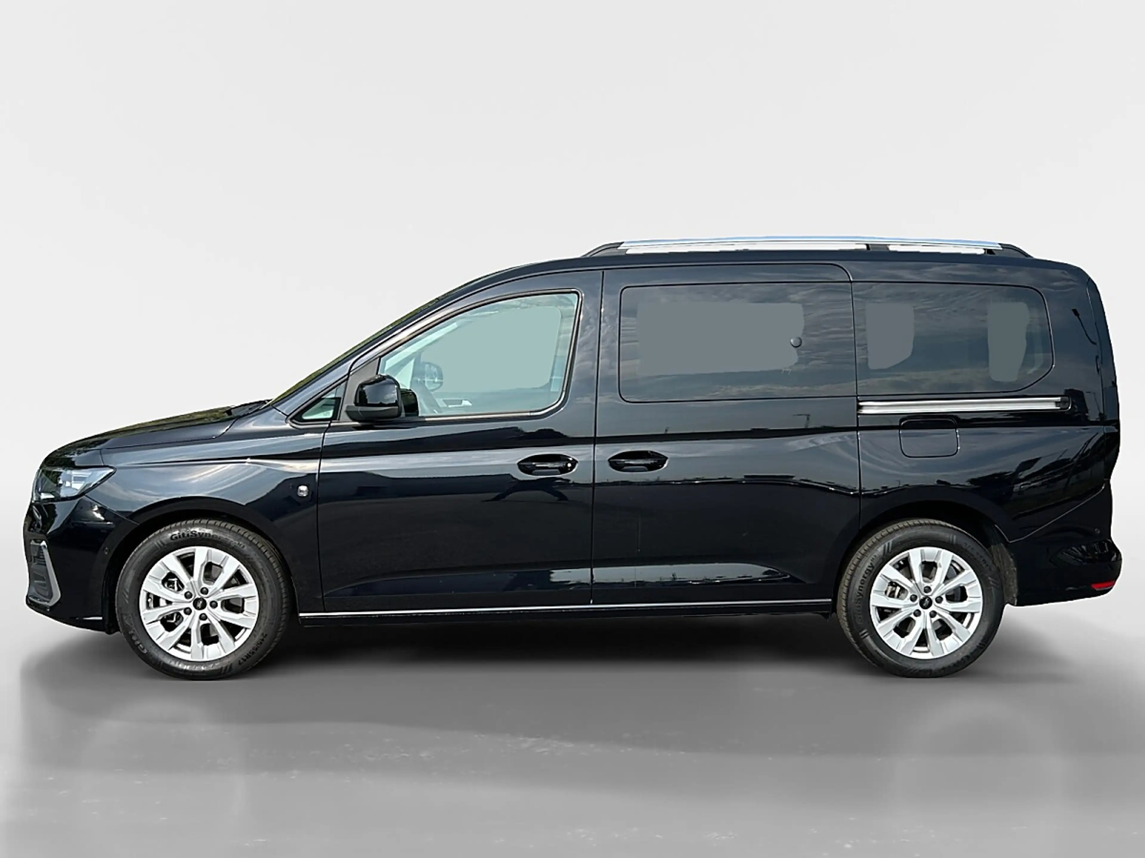 Ford Grand Tourneo Connect 2,0 EcoBlue L2 Titanium Aut. — photo 2