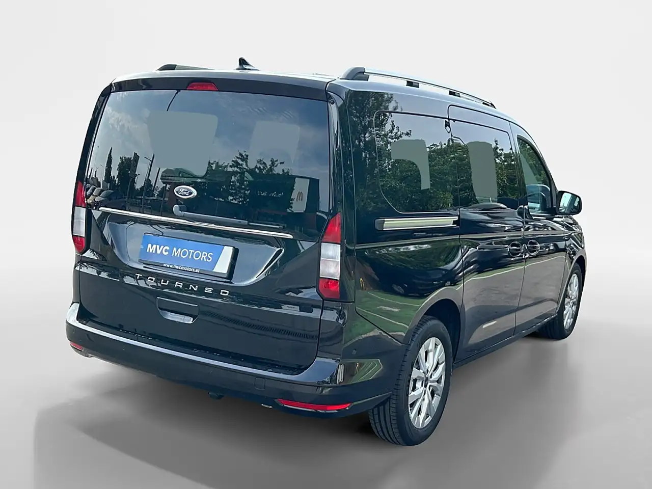 Ford Grand Tourneo 2026