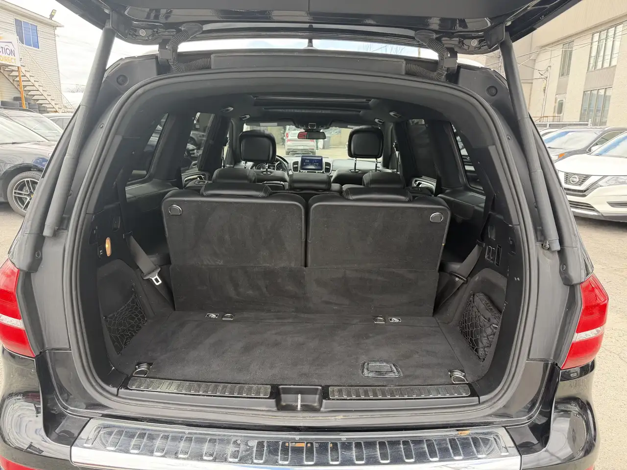 Mercedes-Benz GLS снимка Mercedes-Benz GLS