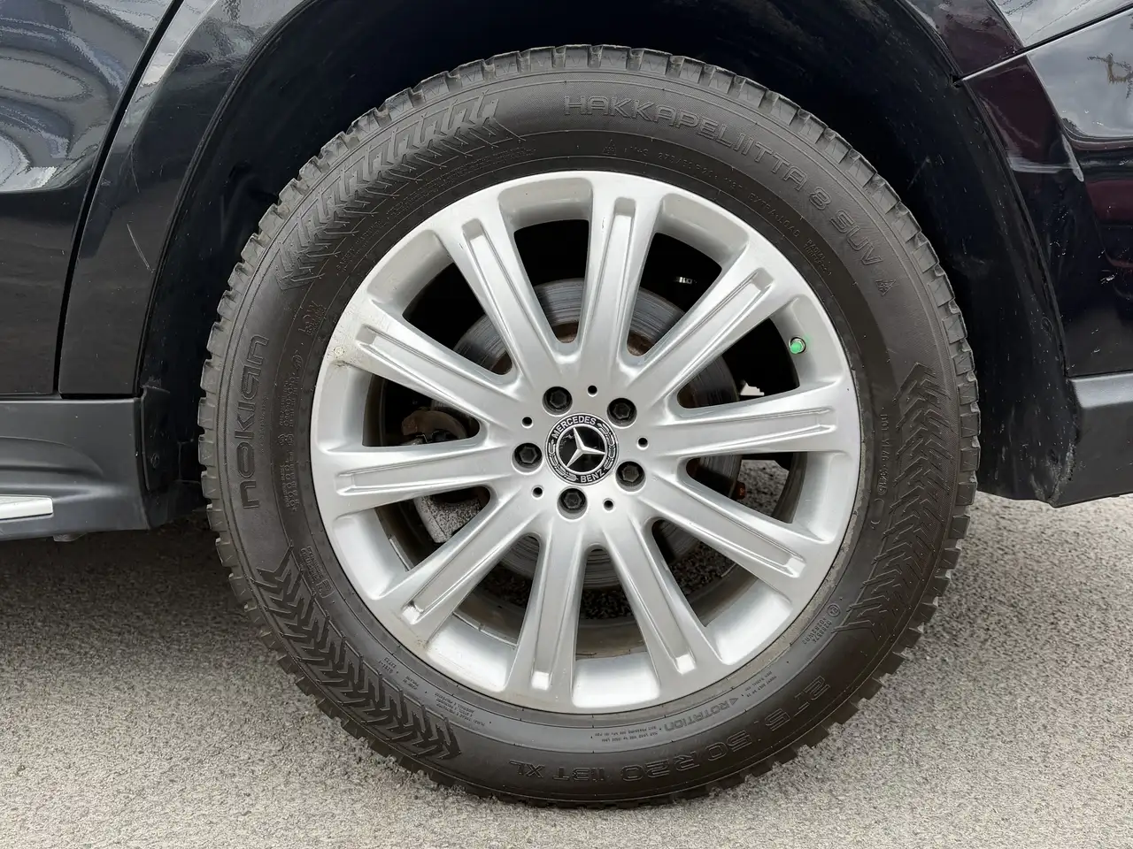 Mercedes-Benz GLS снимка Mercedes-Benz GLS