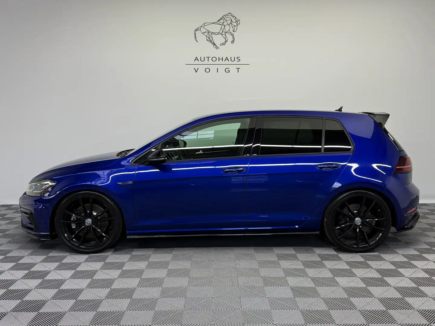 Volkswagen Golf R 4Motion|Pretoria|Akrapovic|DCC|Performance Blauw - 1