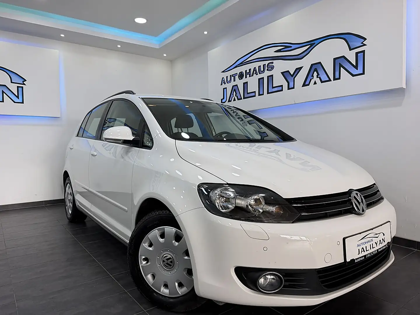Volkswagen Golf Plus Rabbit 2012 BMT 1,6 TDI ERSTBESITZ, WENIG KM Weiß - 1