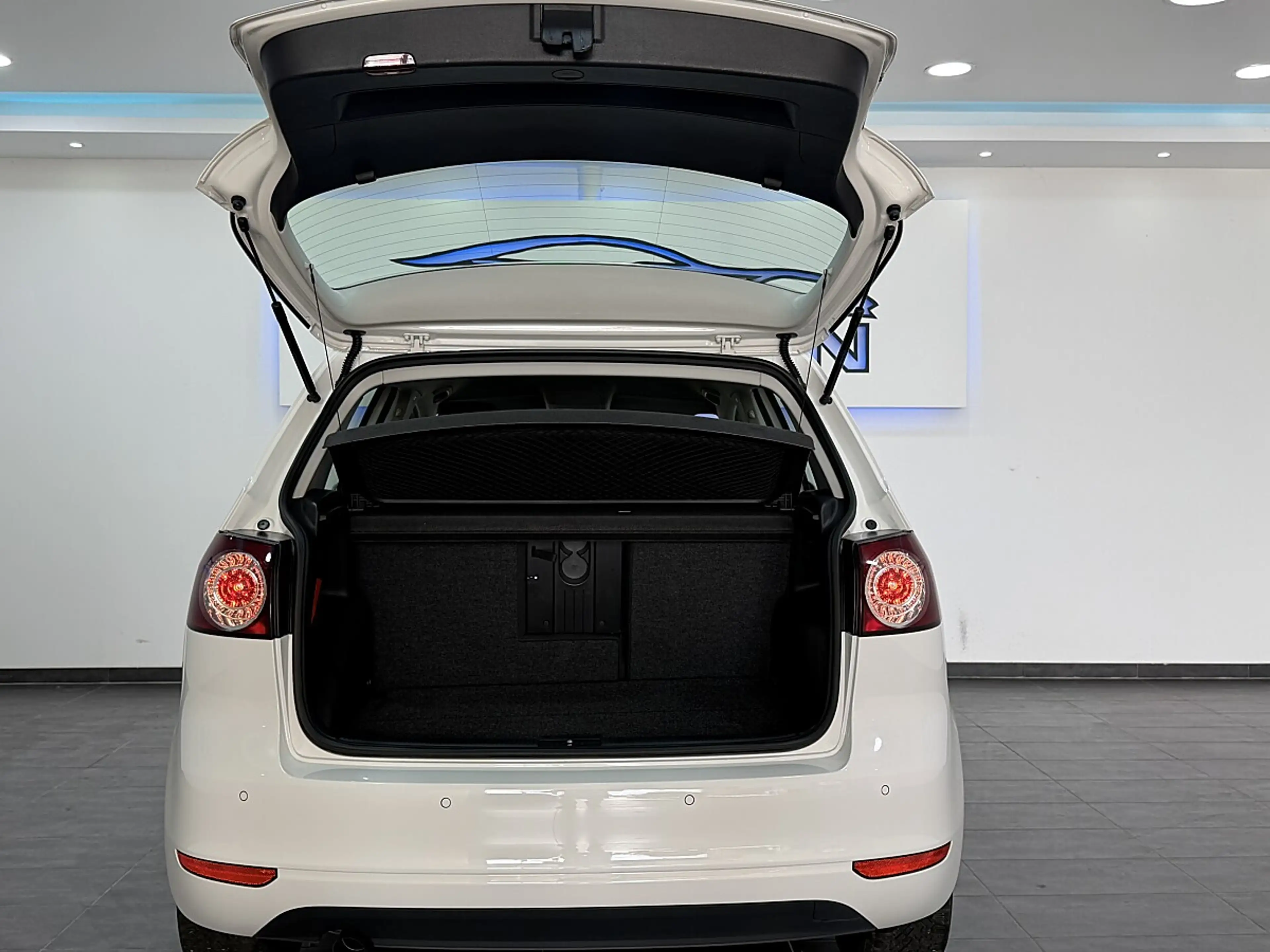 Volkswagen Golf Plus Rabbit 2012 BMT 1,6 TDI ERSTBESITZ, WENIG KM — photo 10