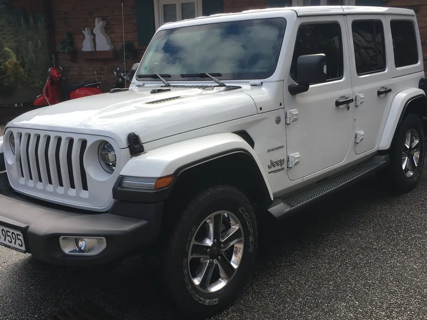 Jeep Wrangler Wrangler Unlimited Sahara 2,0 GME Aut. Weiß - 2