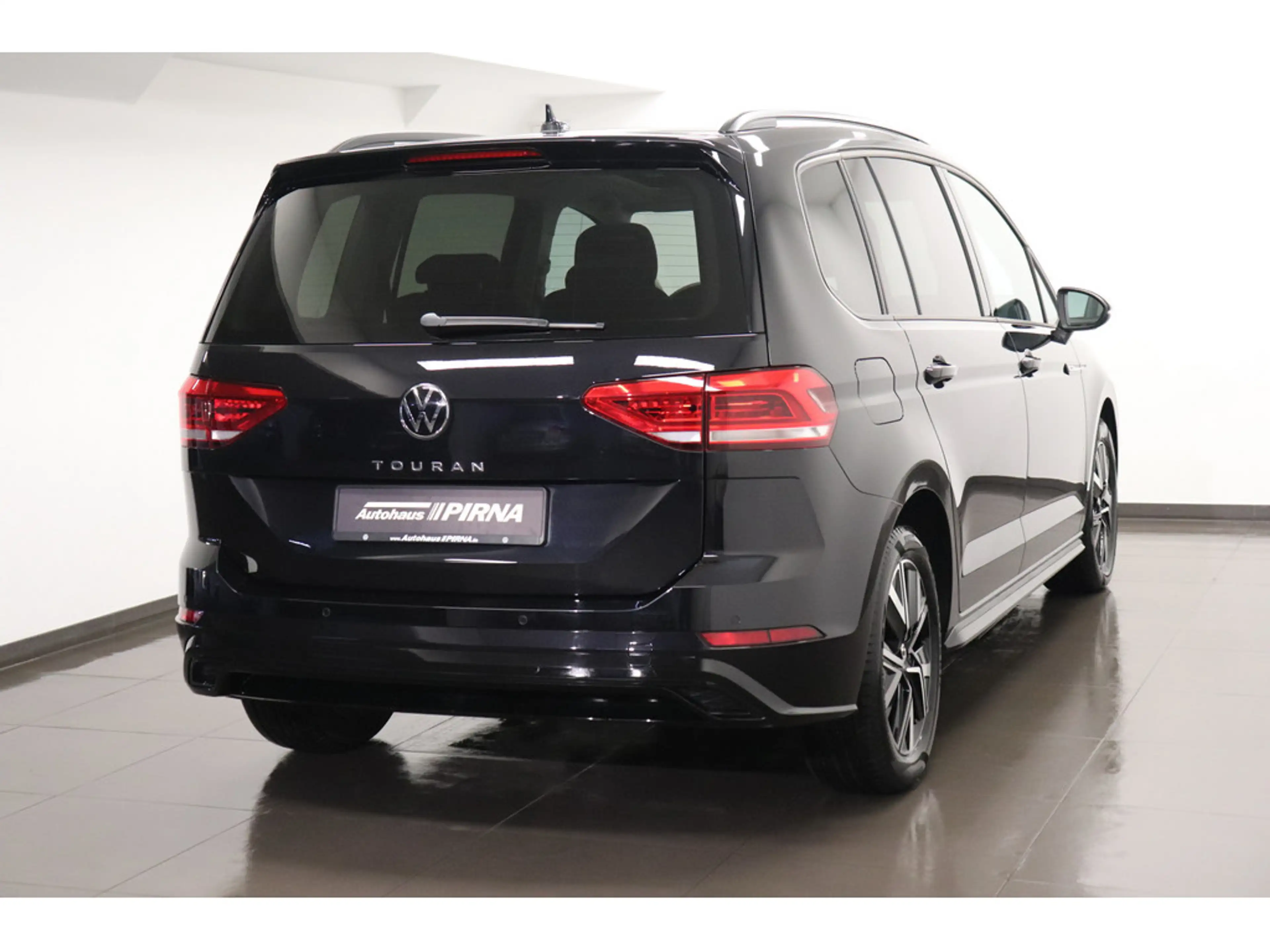 Volkswagen Touran 1.5 TSI Highline #R-Line Ext. #Panorama — photo 5