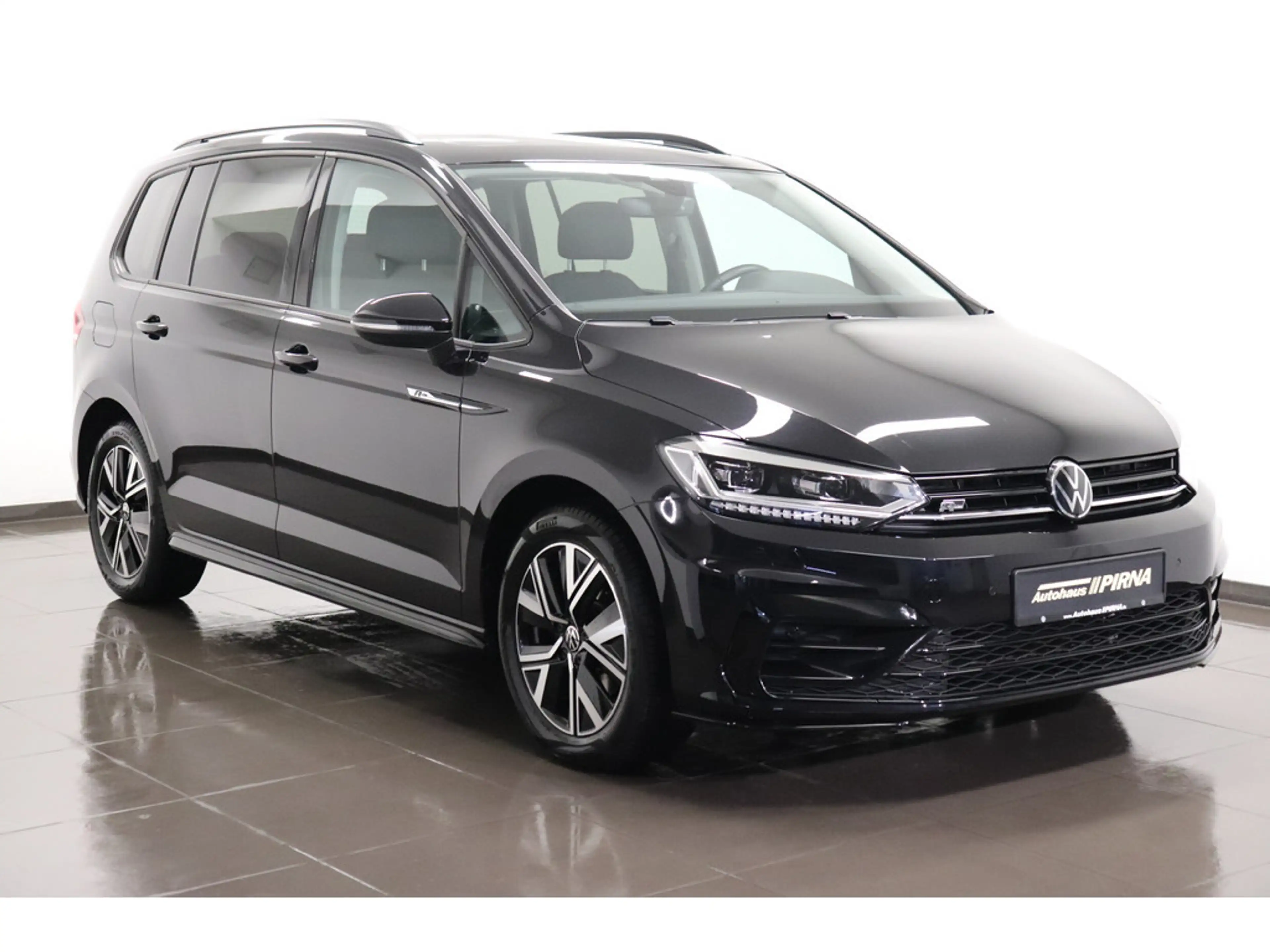 Volkswagen Touran 1.5 TSI Highline #R-Line Ext. #Panorama — photo 3