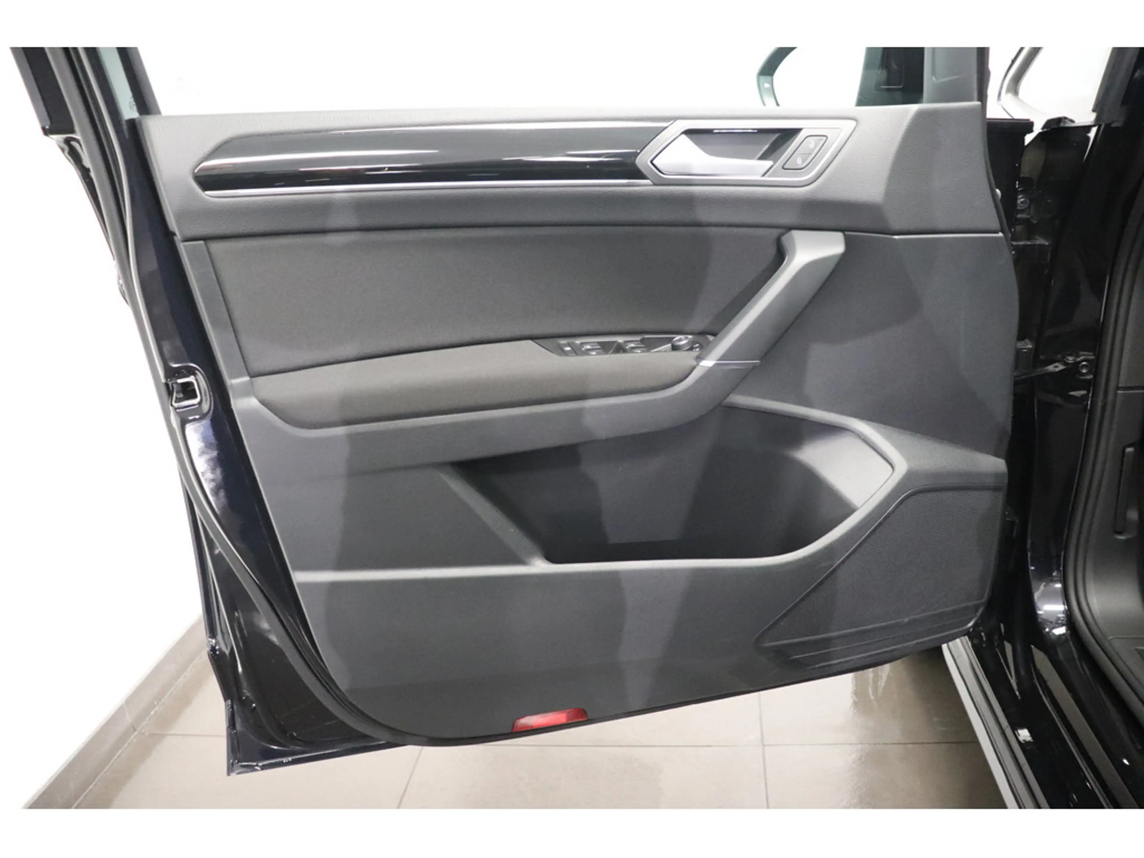 Volkswagen Touran 1.5 TSI Highline #R-Line Ext. #Panorama — photo 13