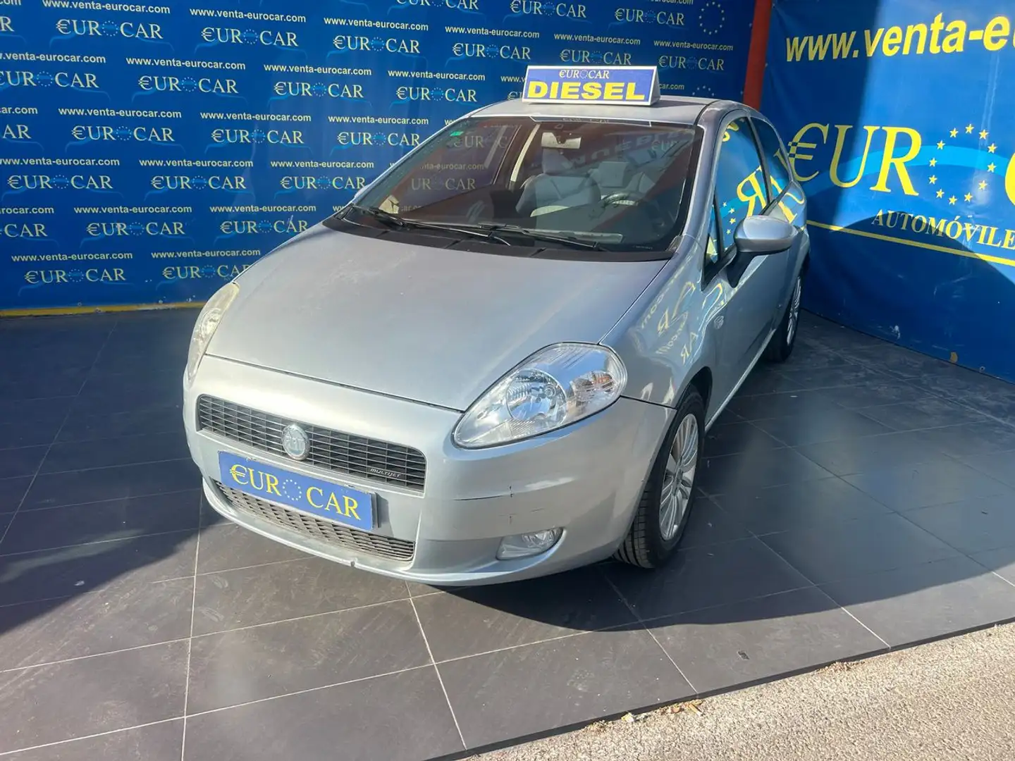 Fiat Punto 1.3Mjt 16v Feel/Class Gris - 2