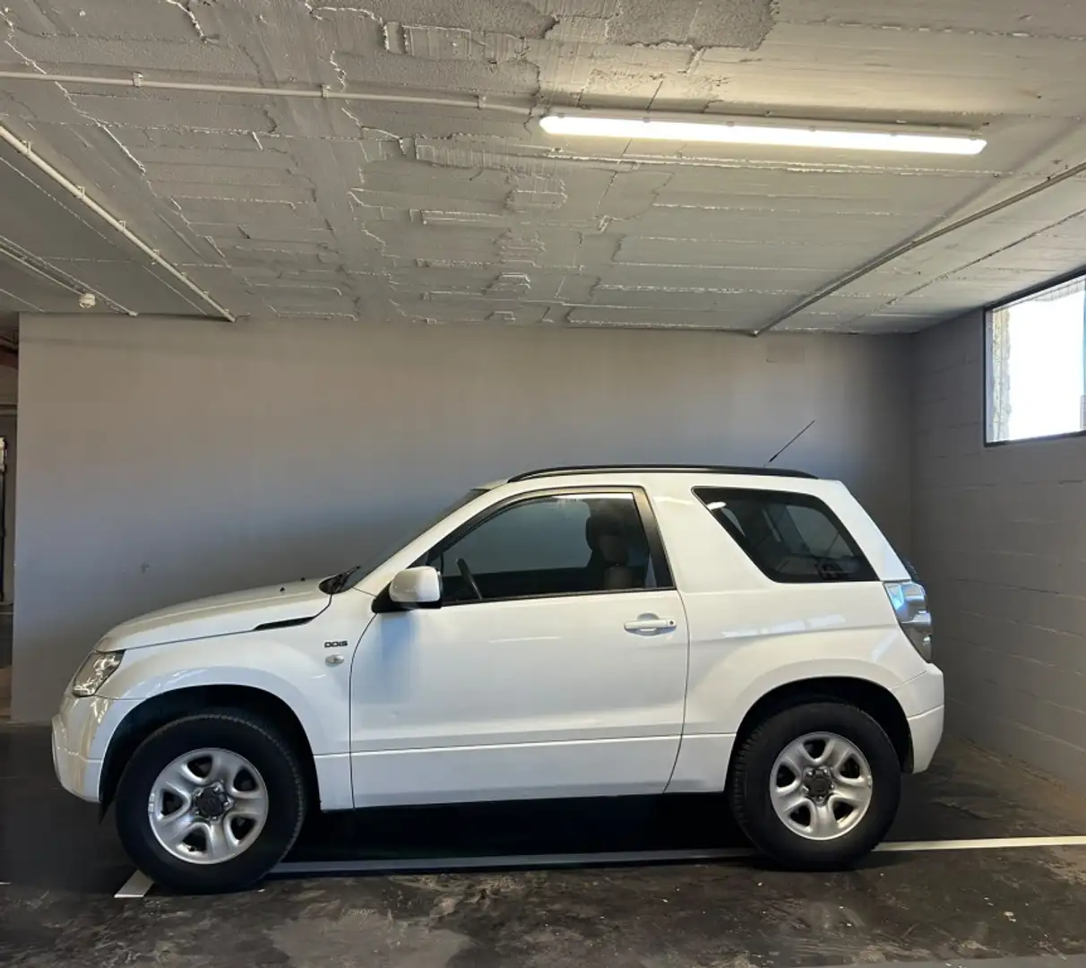 Suzuki Grand Vitara 1.9DDiS JX Blanco - 2