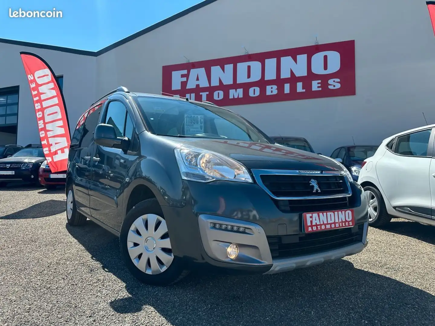 Peugeot Partner Tepee 1.6 BlueHdi 100Ch Style Gris - 1