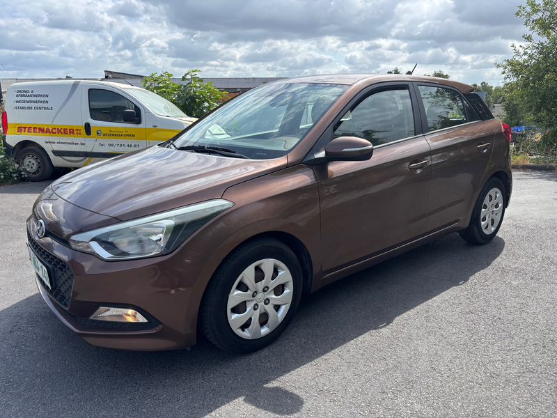 Hyundai i20 i20 1.2i prête à immatriculer ! — photo 2