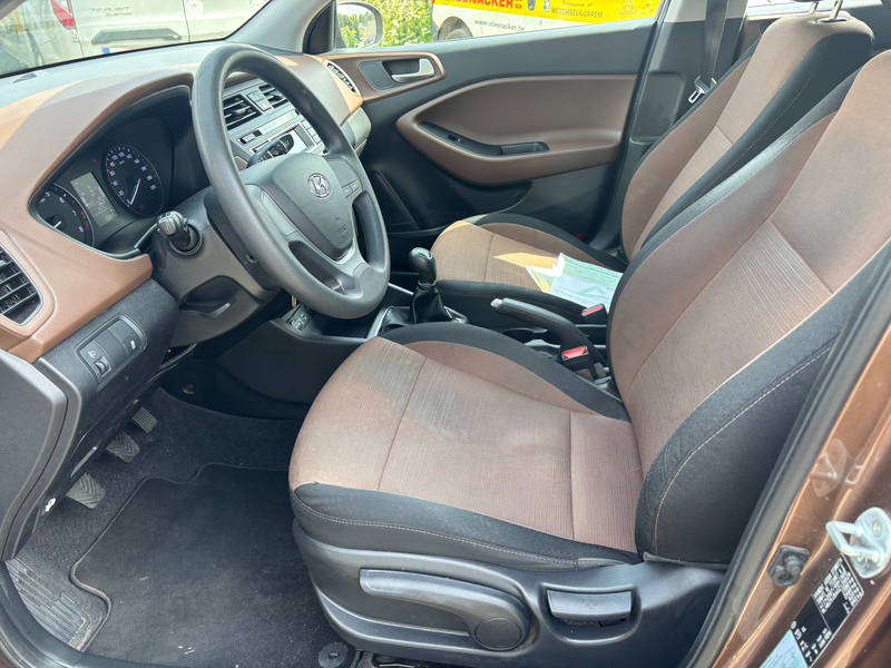 Hyundai i20 i20 1.2i prête à immatriculer ! — photo 9