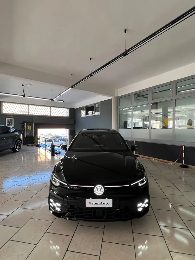 Volkswagen Golf GTI Golf 2.0 TSI GTI DSG Schwarz - 2