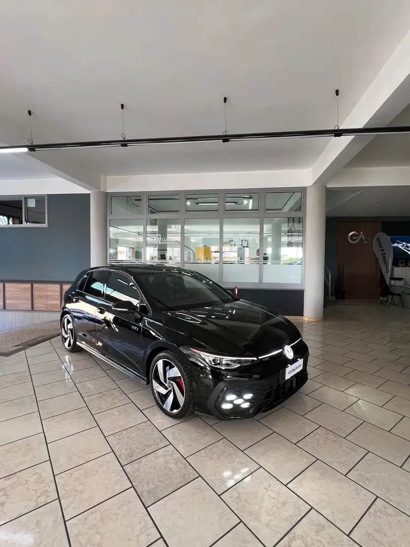 Volkswagen Golf GTI Golf 2.0 TSI GTI DSG Schwarz - 1