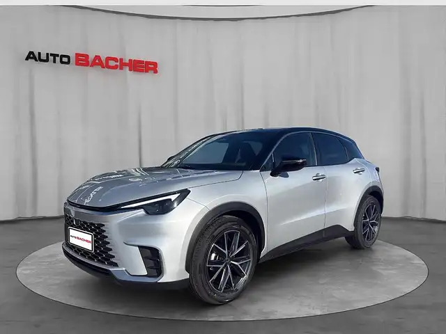 Lexus LBX Emotion inkl. Winterkompletträder