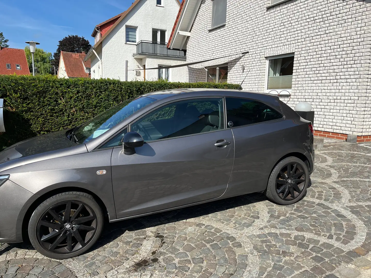 SEAT Ibiza Ibiza  3-Türer SC 1.4 16V 30 Years Grau - 2