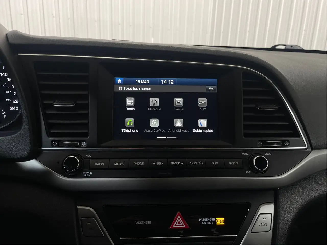 Hyundai ELANTRA снимка Hyundai ELANTRA