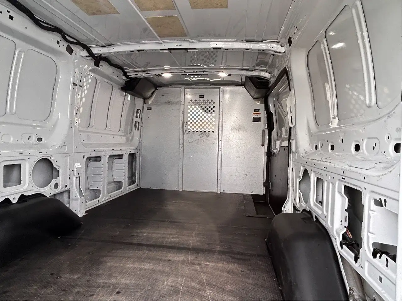 Ford Transit Cargo Van снимка Ford Transit Cargo Van