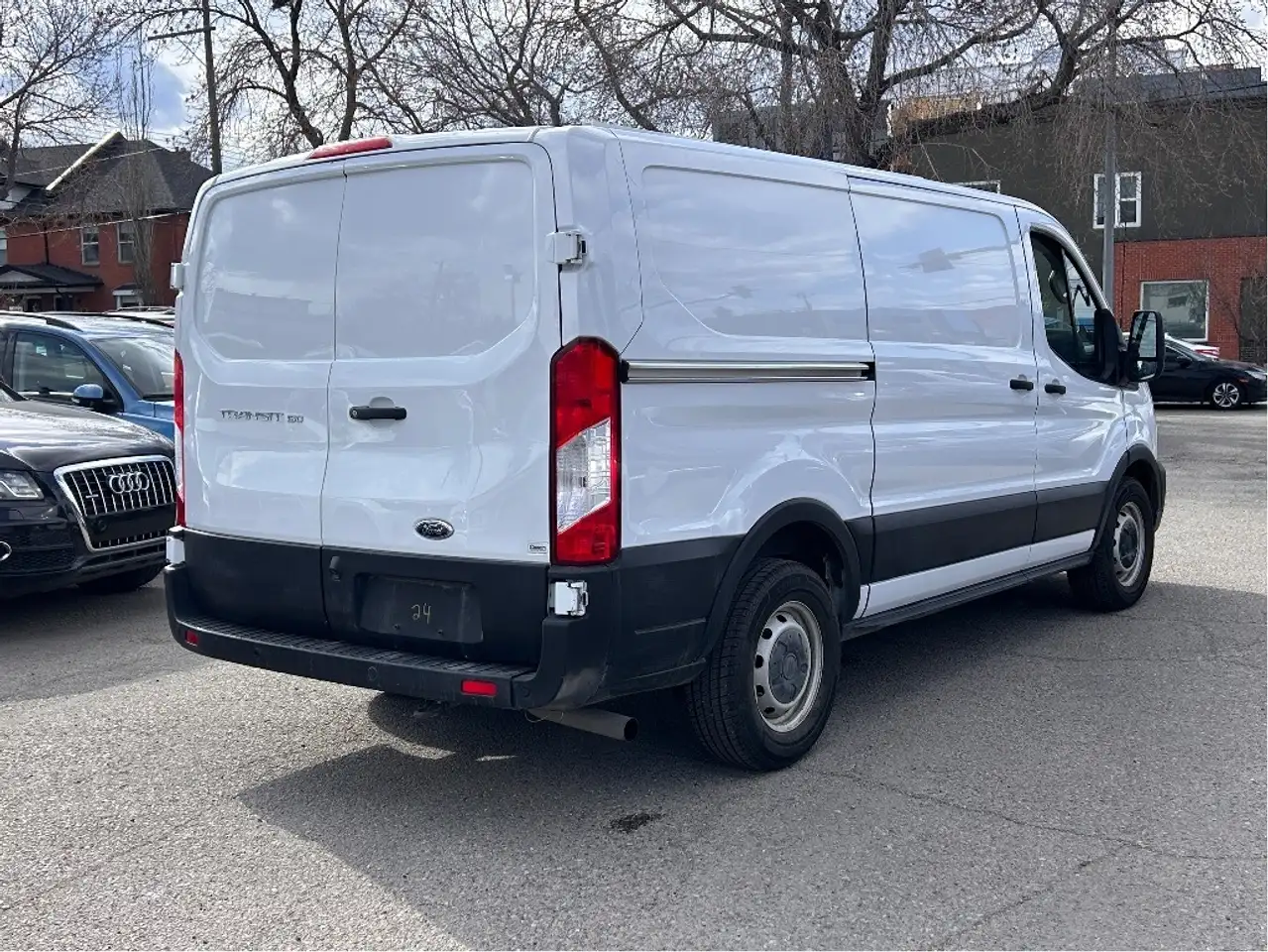 Ford Transit Cargo Van снимка Ford Transit Cargo Van